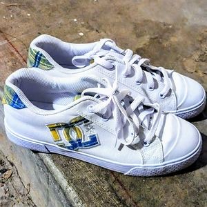 Like New!Women's DC Shoes (8.5) - White/blue/green